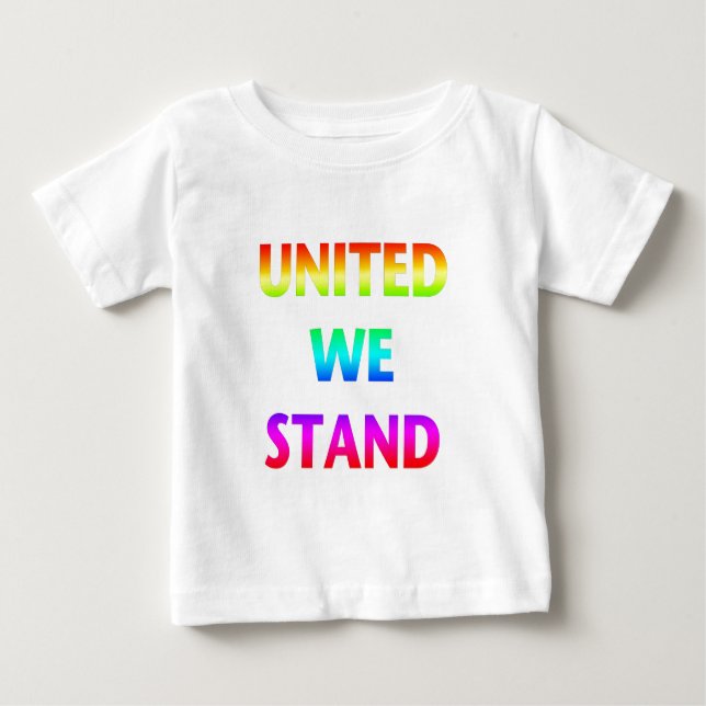 Camiseta Para Bebê Arco-íris Unidos Nós Estamos (Frente)