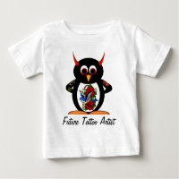 Artista futuro do tatuagem do pinguim mau