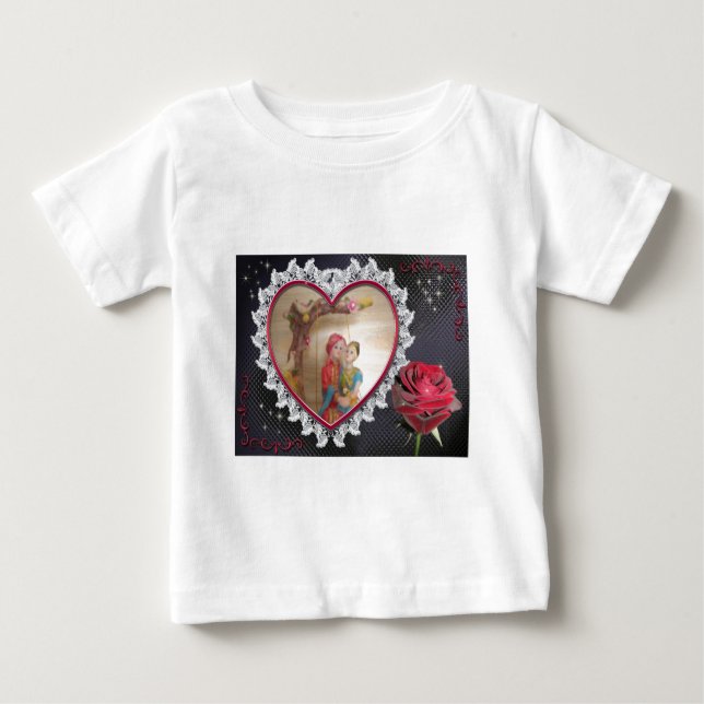 Camiseta Para Bebê Casal de Casamento Asiático na Impressão/ Swing He (Frente)