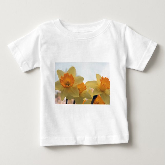 Camiseta Para Bebê Daffodills (Frente)