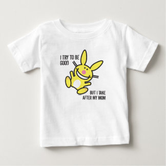 Camiseta Para Bebê Eu tomo após minha mamã