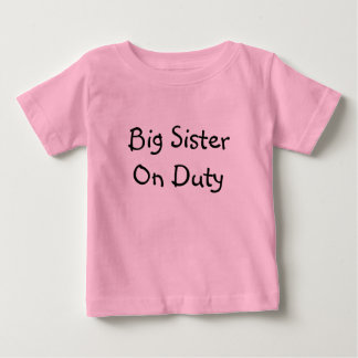 Camiseta Para Bebê Irmã Grande Em Serviço