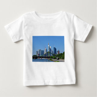Camiseta Para Bebê Linha do horizonte de Frankfurt