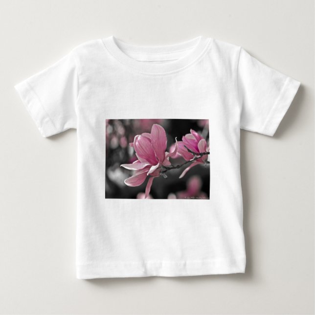Camiseta Para Bebê Magnólia-Japonesa Rosa Pires (Frente)
