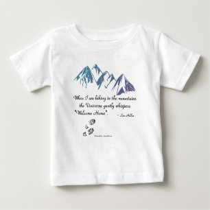 Camiseta Para Bebê Montanhas subindo sussurros do Universo Bem-vindos