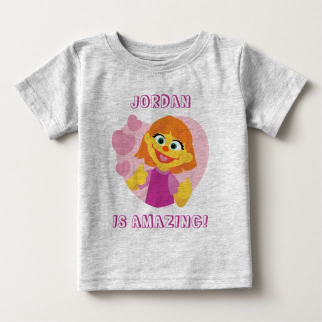 Camiseta Para Bebê Sesame Street | Julia Coração Rosa (Frente)
