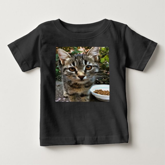 Camiseta Para Bebê Tabby Cat Kitten Fazer Eye Contato (Frente)