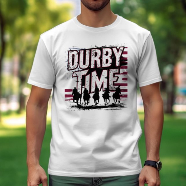 Camiseta Parada Majestosa: Pessoas Andando Graciosamente em (Criador carregado)