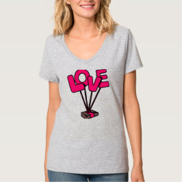 Camiseta 🎈 ❤️ Paraquedas do Amor: Flutuando sobre Sentimen