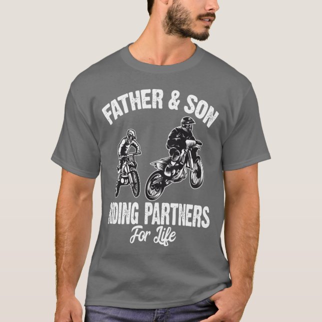 Camiseta Parceiros Do Pai E Do Filho Que Andam Na Bicicleta (Frente)