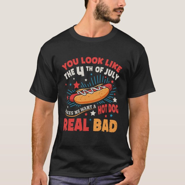 Camiseta Parece Que 4 De Julho Me Faz Querer Um Cachorro (Frente)