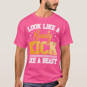Camiseta Parece Uma Bela Gata Como Uma Besta De Karate
