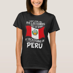 Camiseta Parecem Cérebro Ouvindo Férias no Peru
