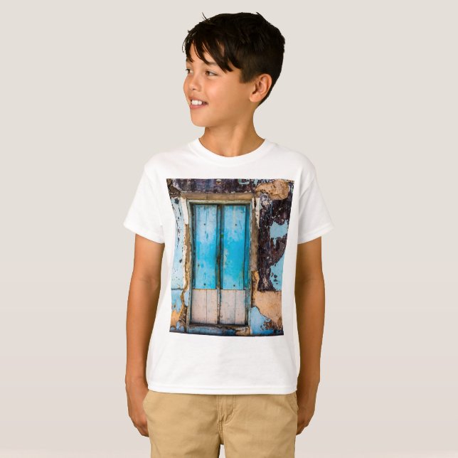 Camiseta Parede e porta azuis (Frente Completa)