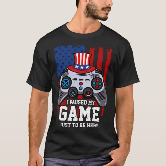 Camiseta Parei Meu Jogo Só Para Estar Aqui No Jogo De 4 De  (Frente)