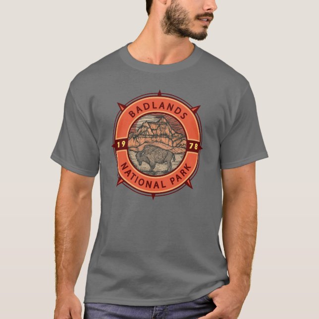 Camiseta Parque Nacional Badlands Buffalo Compass (Frente)
