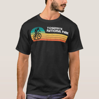 Camiseta Parque Nacional Yosemite Stripes Retro Montagem de