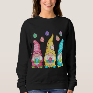 Camiseta Páscoa Gnomo Caça Ao Ovo - Gnomos Cutes Segurando 