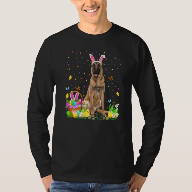 Camiseta Páscoa Malinois Cachorro Coelho Ovo Caçando Malino (Frente)