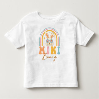 Camiseta Páscoa Mini Coelho Arco-Íris Colorida Whimsical