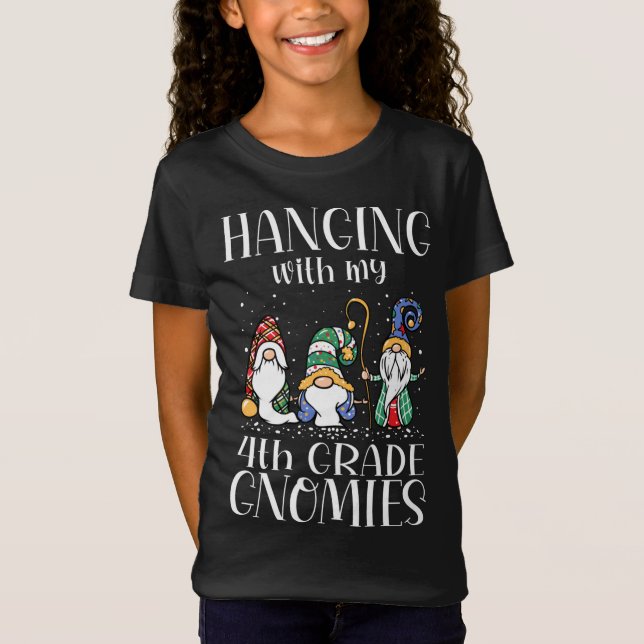 Camiseta Passando Com Meus Gnomos Do 4º Ano - Cristo De Pro (Frente)