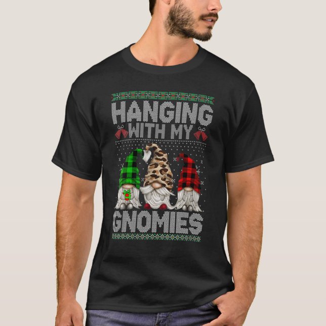 Camiseta Passando Com Meus Gnomos Gnomos Bonitos Natal Feio (Frente)