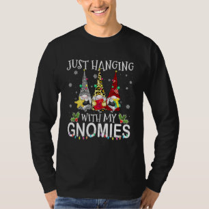 Camiseta Passando o tempo com meus Gnomies de pijama xadrez