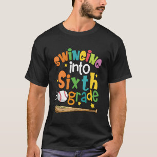Camiseta Passando Para O Jogador De Beisebol Do Sexto Grau