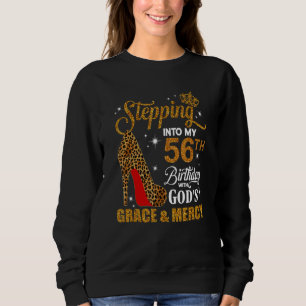 Camiseta Passando para o meu 56º aniversário com a Graça de