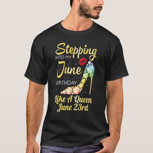 Camiseta Passando Para O Meu Aniversário De Junho Como Uma  (Frente)