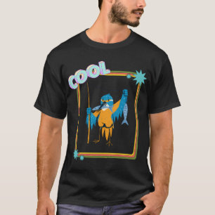 Camiseta Pássaro azul pega peixe.