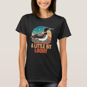 Camiseta Pássaro-do-leão-comum observando um pouco