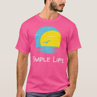 Camiseta Pássaro voador de vida simples no pôr do sol