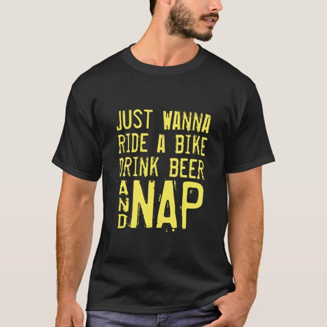 Camiseta passear de bicicleta beber cerveja cochila engraça (Frente)