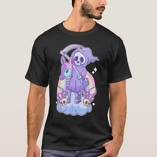 Camiseta Pastel Goth Grim Reaper On Okapi (Frente)