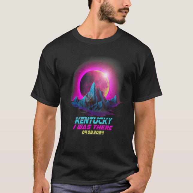 Camiseta Pastel Goth Vaporwave Total Solar Eclipse 2024 Ken (Frente)