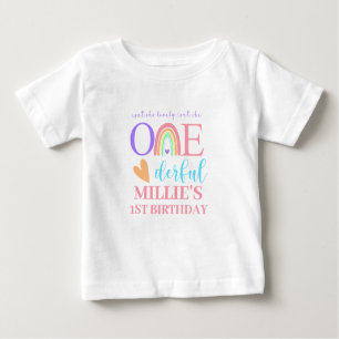 Camiseta Pastel Rainbow ONEMaravilhoso primeiro aniversario
