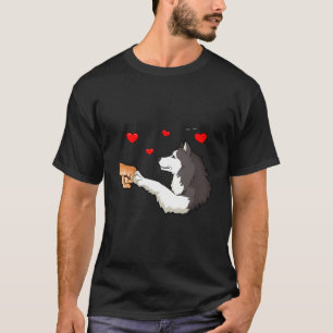 Camiseta Pata de Cachorro Humano no Alaska Malamute