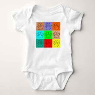Camiseta Patas de Cachorrinho Fofo em Quadrados