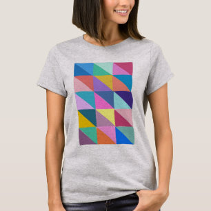 Camiseta Patchwork colorida de triângulo geométrico com A