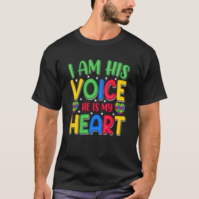 Camiseta Paternidade Autismo Eu Sou Sua Voz Ele É Meu Coraç (Frente)