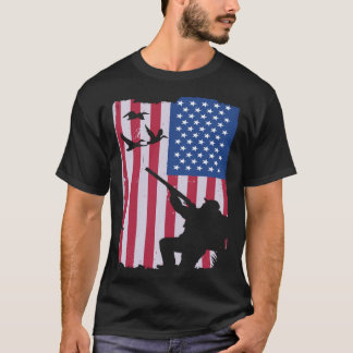 Camiseta Pato caçando arma de fogo da bandeira americana