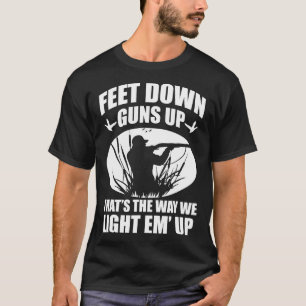 Camiseta Pato Engraçado Caçando Pés Para Baixo Armas Para C