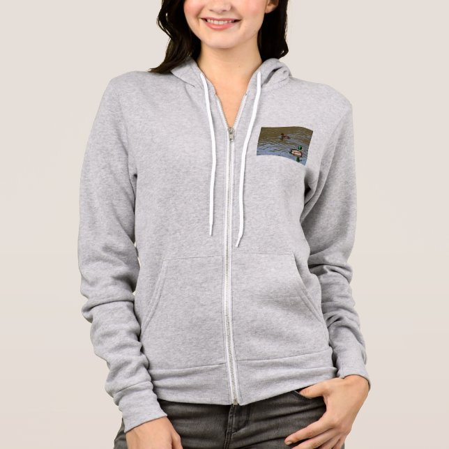 Camiseta Pato-macaco e pato-tufado num rio (Frente)