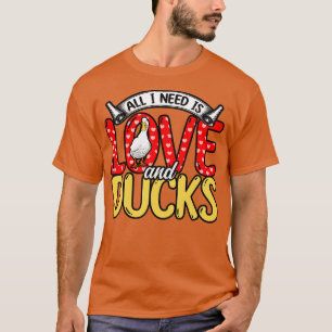 Camiseta Patos Só Preciso De Amor E Patos