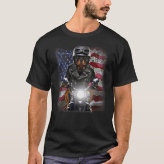 Camiseta Patriot Rottweiler Dog em Motocicleta com Bandeira