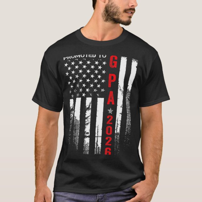 Camiseta Patriotic Mens Promoted To G Pa Est 2026 First Tim (Frente)