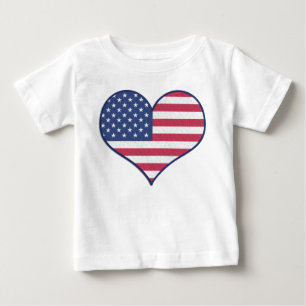 Camiseta Patriótica USA Flag Heart Home of the Brave