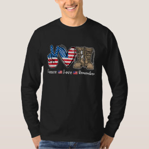 Camiseta Paz Amor Lembre Combate Boots Usa Flag Veteran