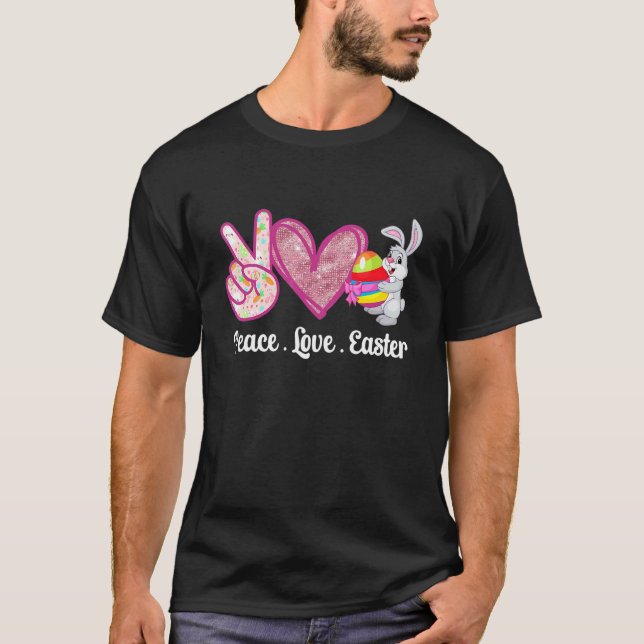 Camiseta Paz Amor Páscoa Coelhinhos Páscoas de Ovos Mulhere (Frente)